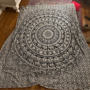Pottery barn black and white elephant tapestry